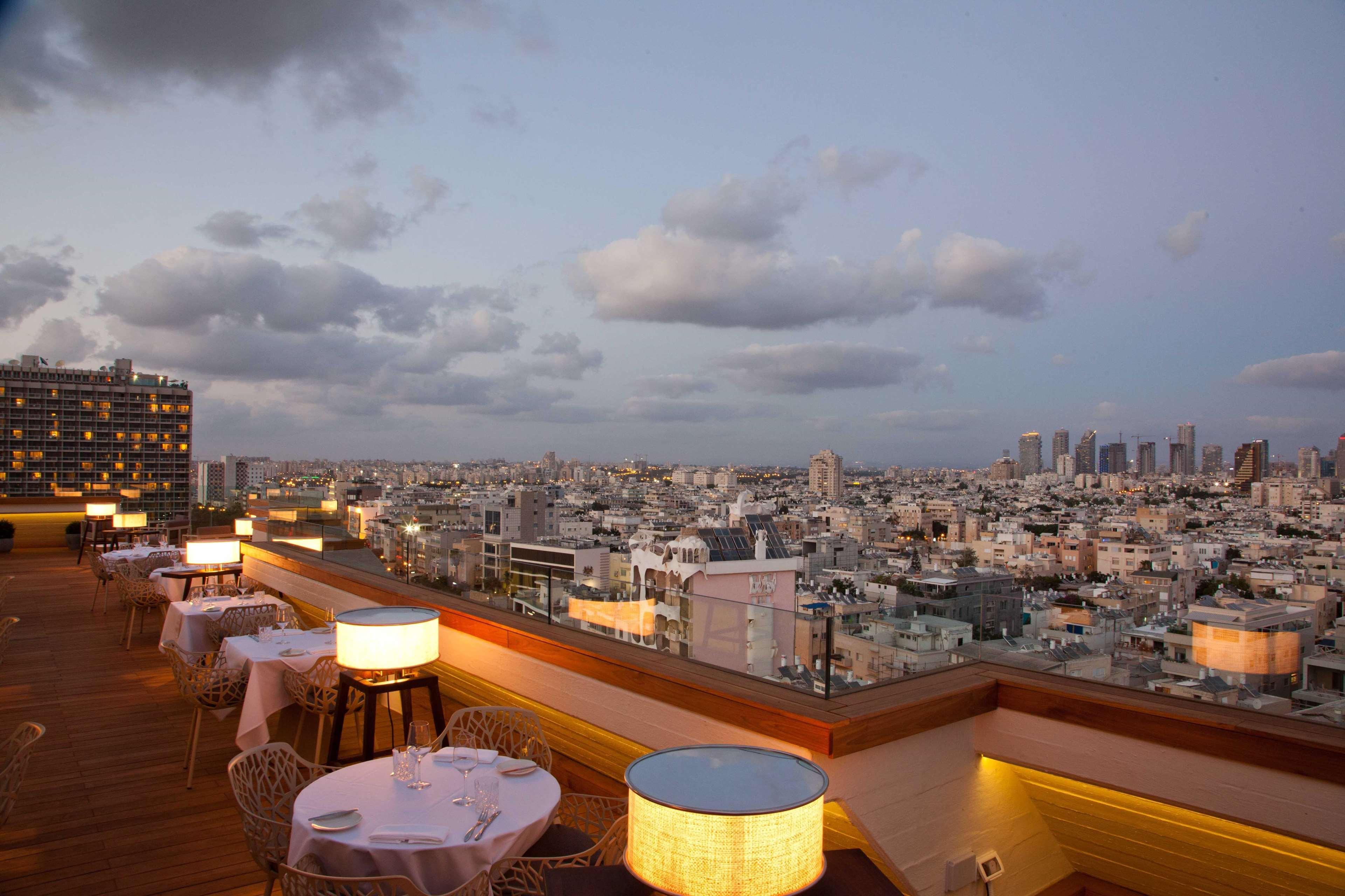 Carlton - Luxury On The Hotel Tel-Aviv